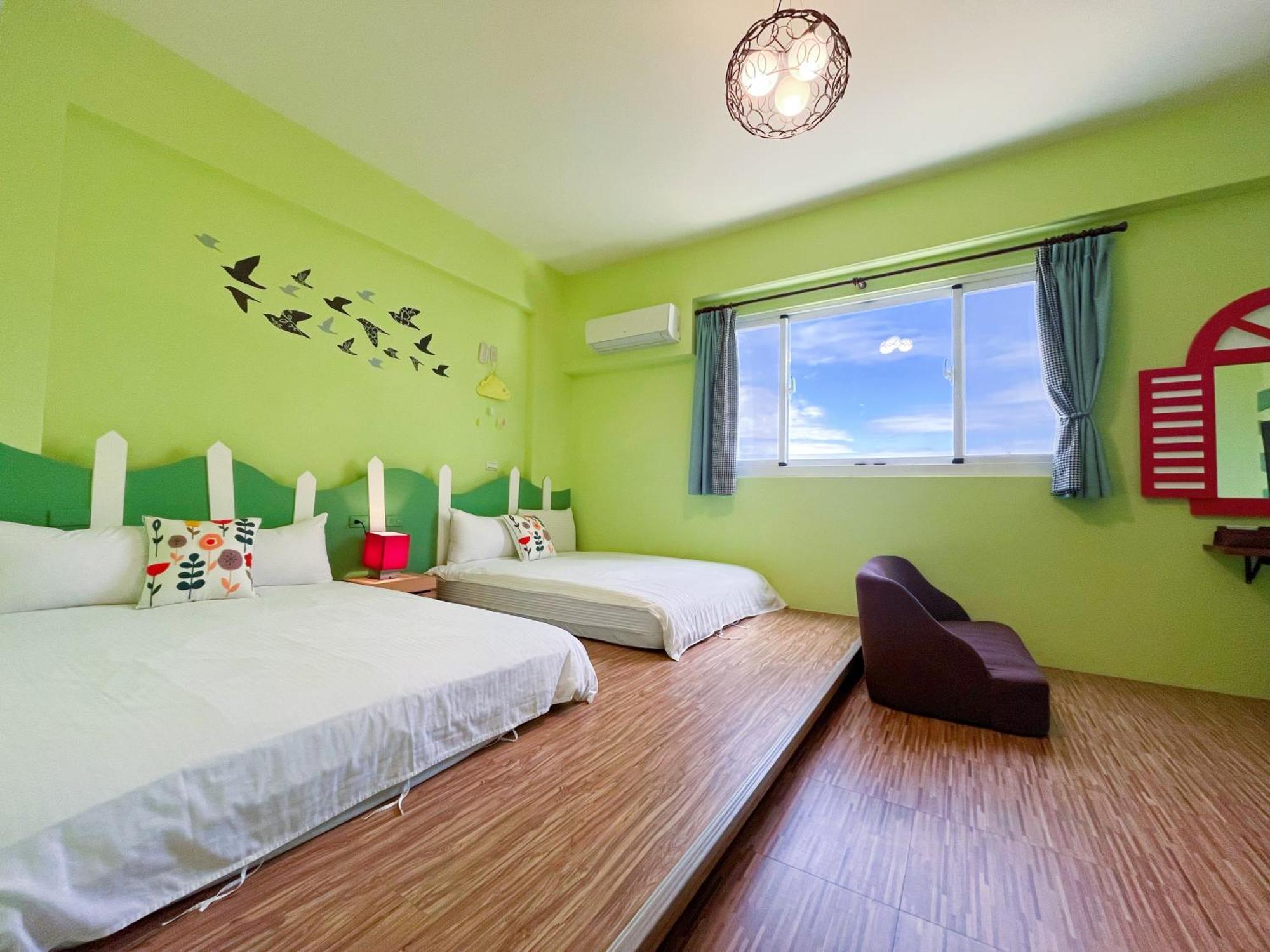 Taitung 艾希兒民宿 I'M Here Hostel L小家庭包棟首選l台東火車站l背包單人 المظهر الخارجي الصورة